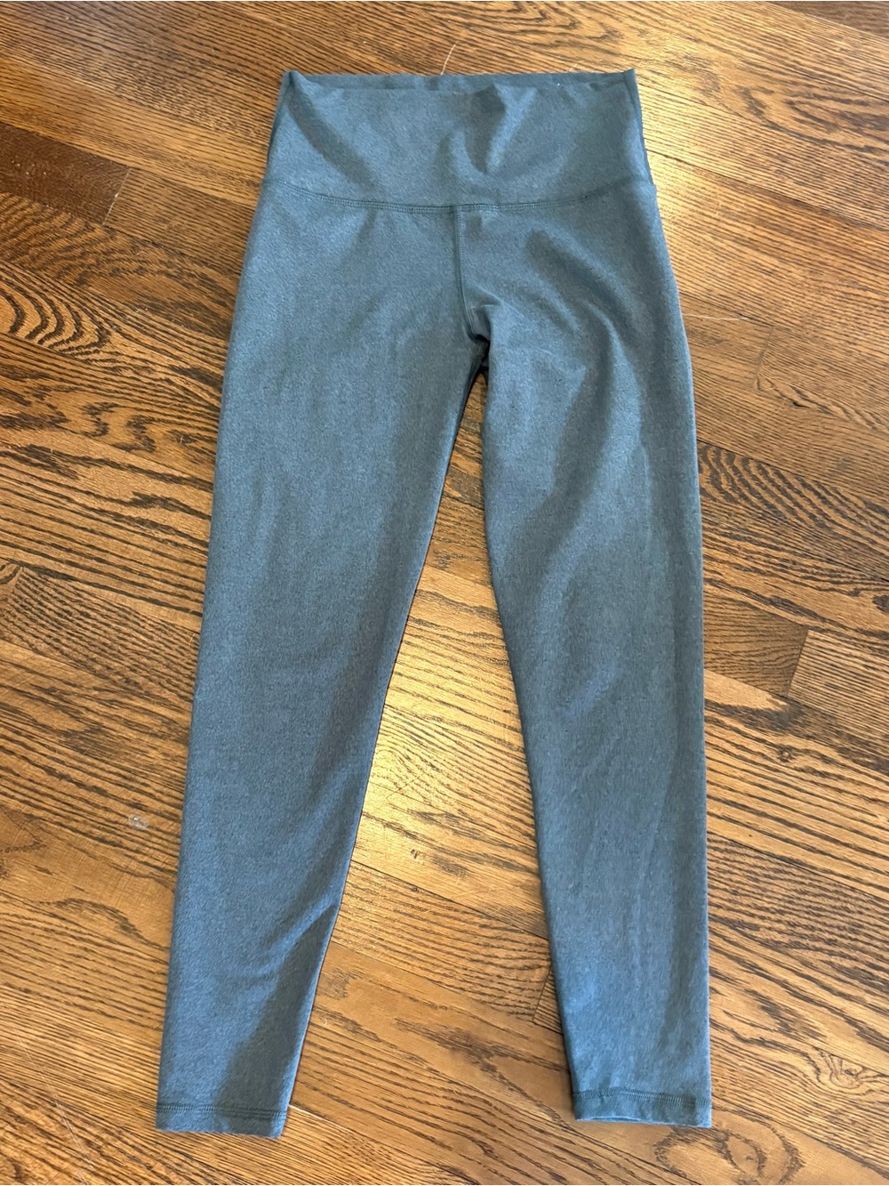 Aerie Real Me High-Waist Active Leggings in Sage Gray